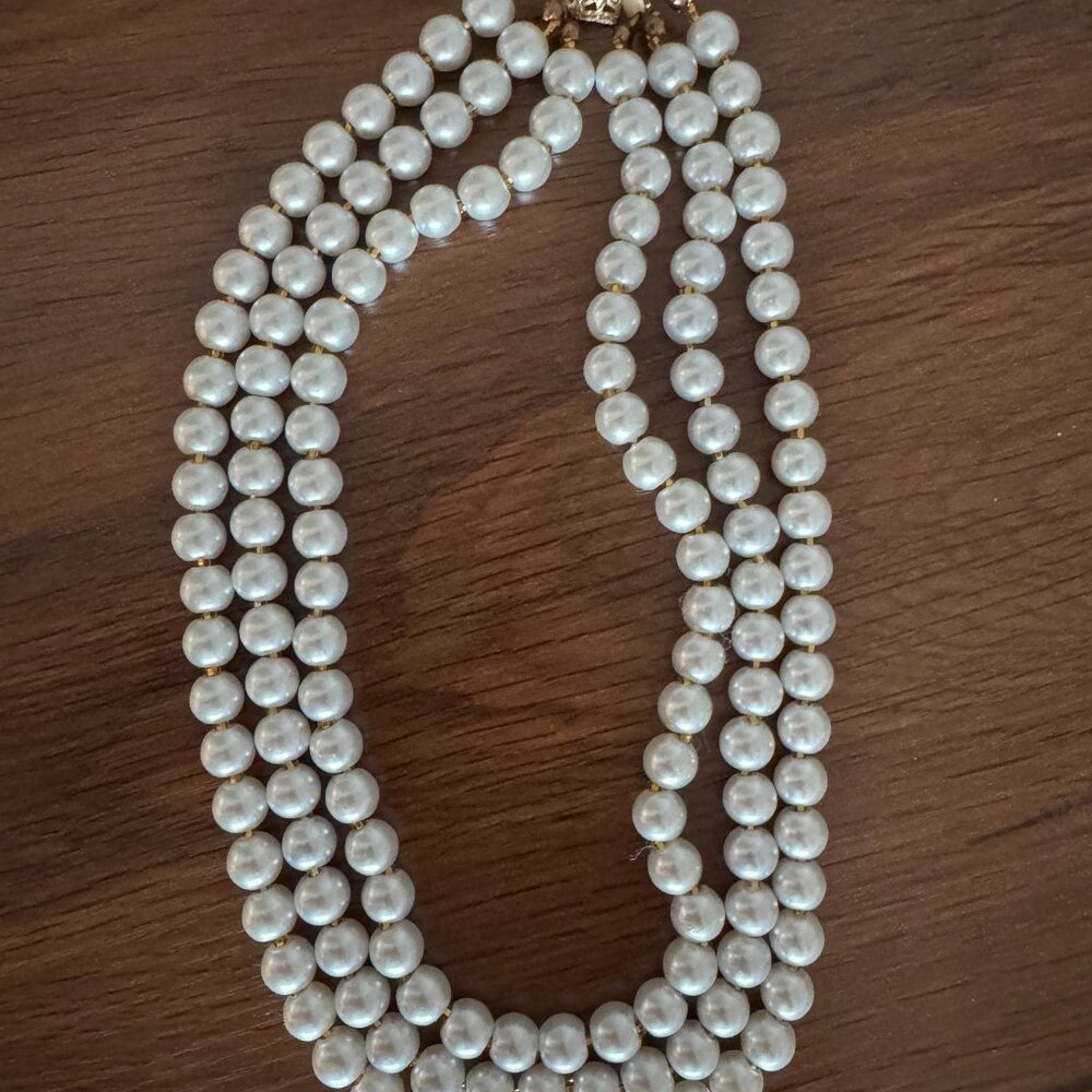 Classic Three Strand Pearls - Picture 6 of 7